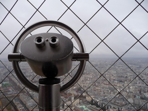 Sightseeing binoculars, facing the city