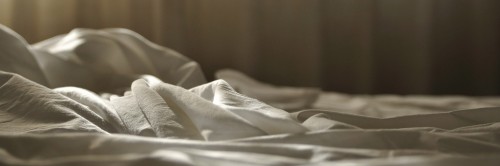 An empty bed